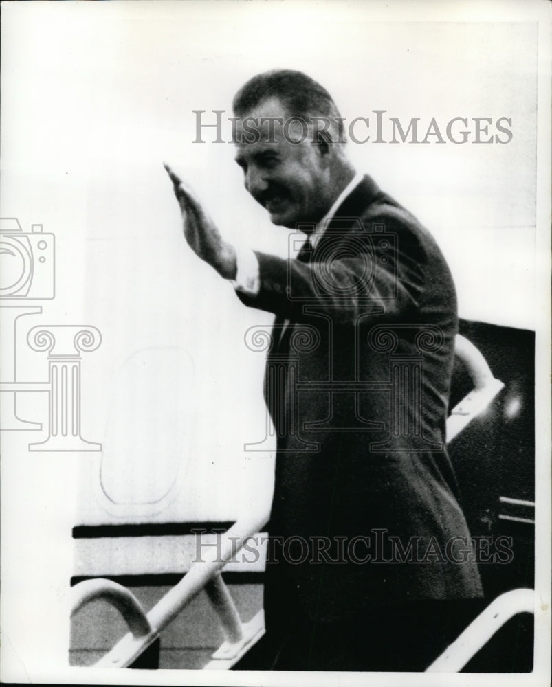 1971 Press Photo Vice Pres Spiro Agnew Departs from Seoul, Korea - nep06108-Historic Images