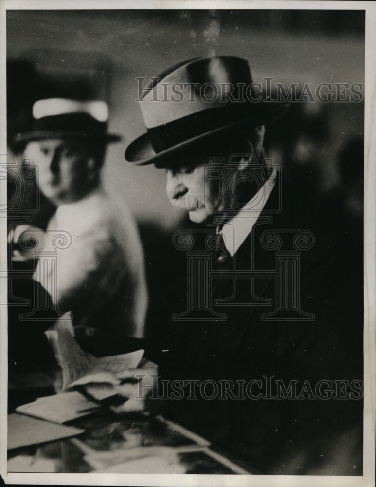 1933 Press Photo Montana Senator Thomas J Walsh in Miami Florida - nep06366-Historic Images