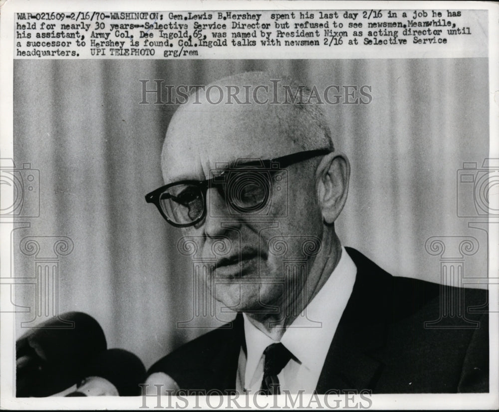 1970 Press Photo US Army Colonel Dee Ingold at Selective Service Headquarters-Historic Images