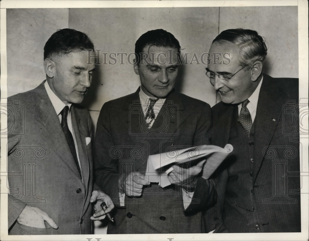 1935 Press Photo Senators Homer Bone of WA, Gerald Nye of ND - nep06879-Historic Images