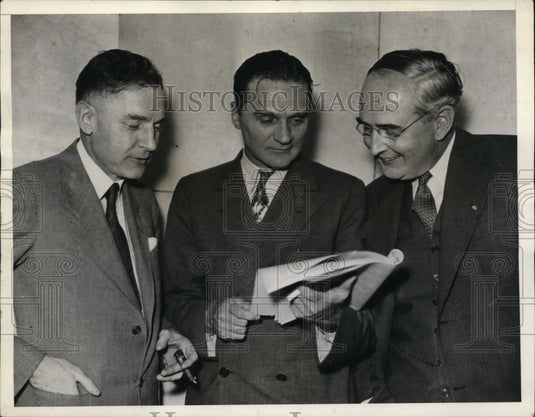 1935 Press Photo Senators Homer Bone of WA, Gerald Nye of ND - nep06879-Historic Images
