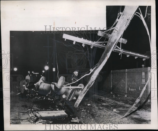 1946 Press Photo Car Wreck Damage - nep07172-Historic Images