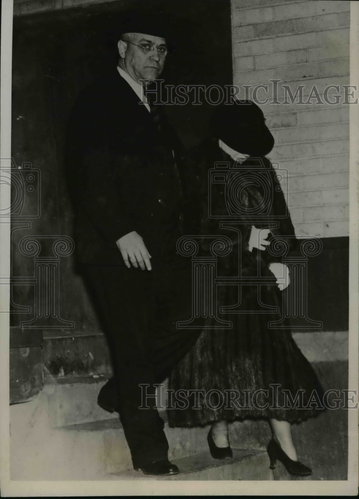 1937 Press Photo Mrs Nellie Muench of St Louis trial for defraud by mail - Historic Images