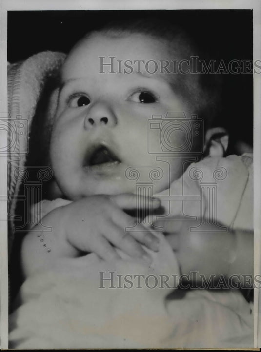 1935 Press Photo Baby claimed by Anna Ware in Gift of God kidnap case in MO - Historic Images