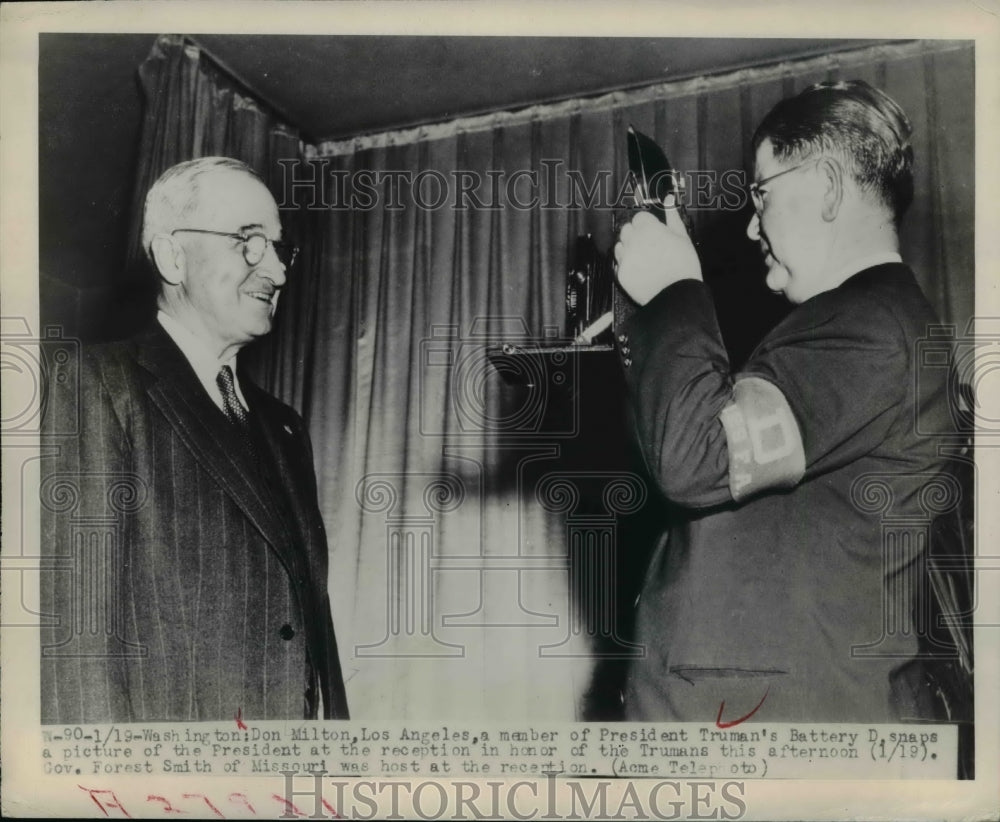 1949 Press Photo President Harry Truman Poses for Photographer Don Milton- Historic Images