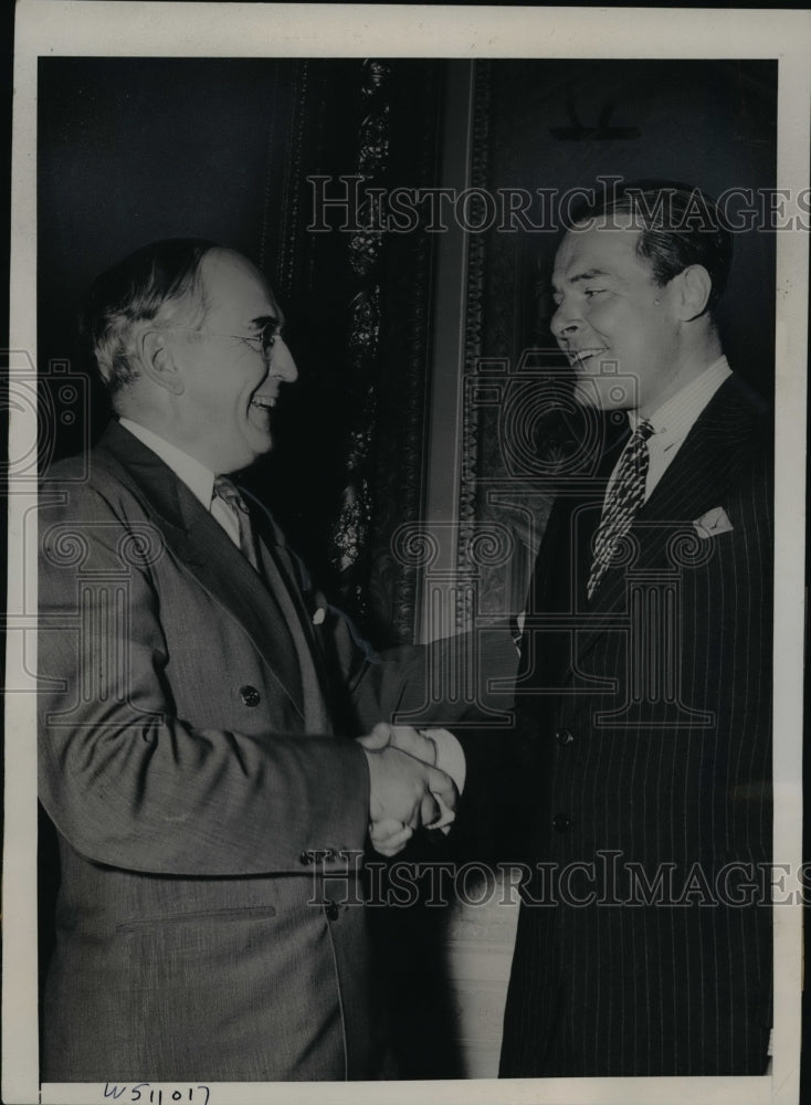 1939 Press Photo Arthur Vendenberg Congratulates Henry Cabot Lodge 37th Birthday - Historic Images