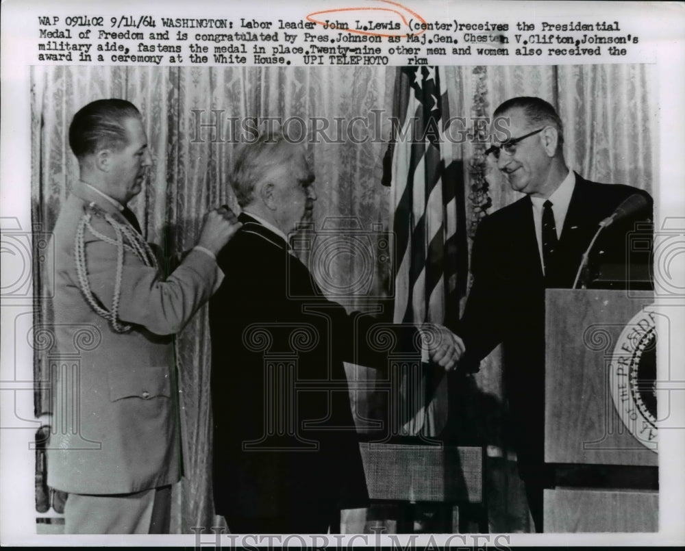 1964 Press Photo Labor Leader John Lewis Receives Presidential Medal of Freedom - Historic Images
