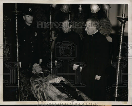 1939 Press Photo Michael Lavelle Body in St Patrick's Cathedral - nep08805-Historic Images