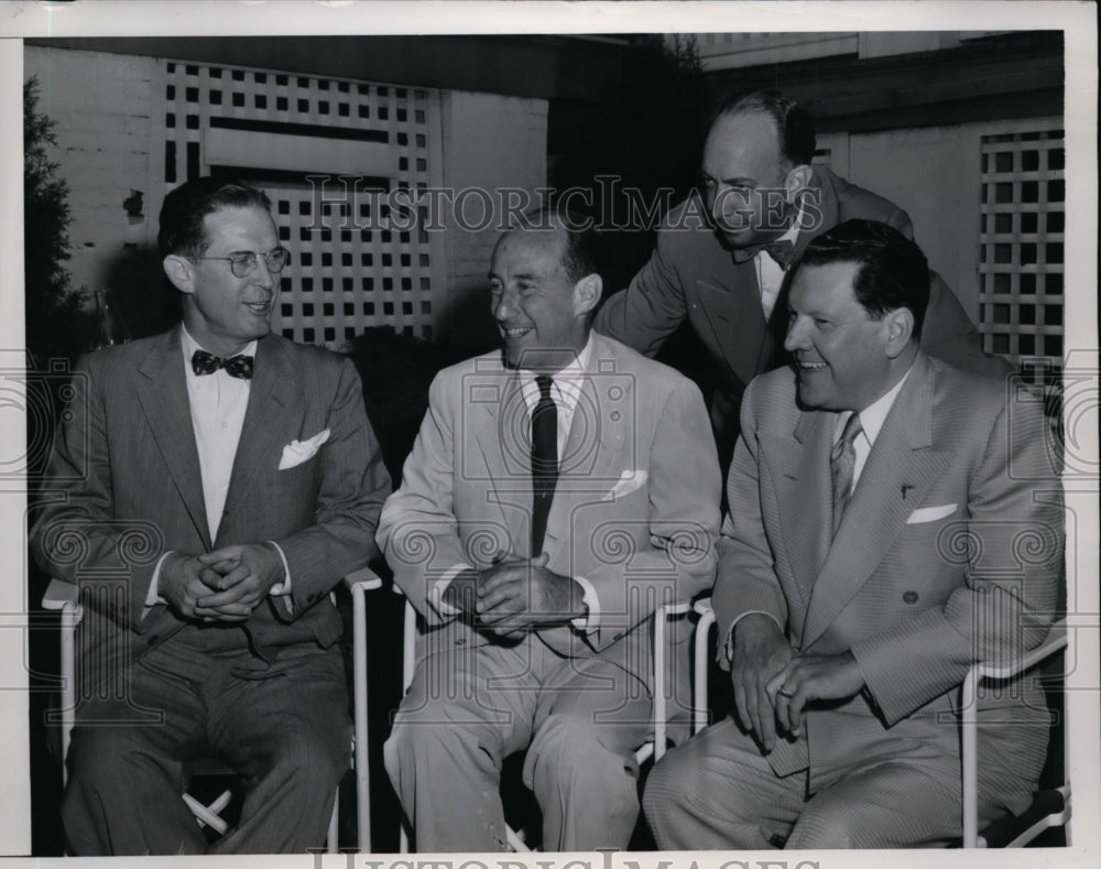 1952 Press Photo Adlai Stevenson Meets to Plan Democratic Presidential Campaign - Historic Images