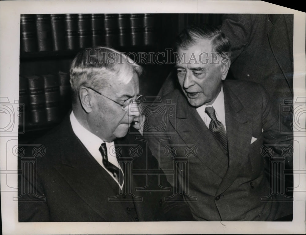 1939 Press Photo Senators Hiram Johnson, Key Pittman at Senate-House Committee - Historic Images