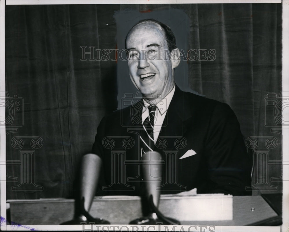 1955 Press Photo Presidential candidate Adlai Stevenson at Chicago speech - Historic Images