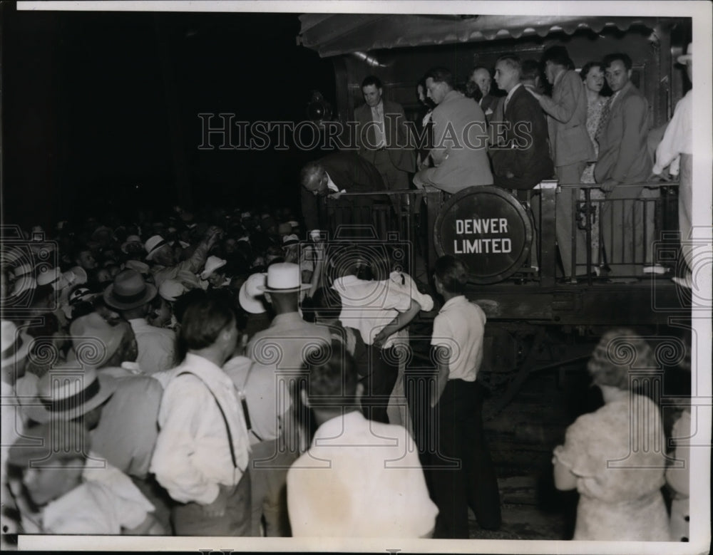 1936 Press Photo Governor Alf Landon of Kansas campaigns for President-Historic Images