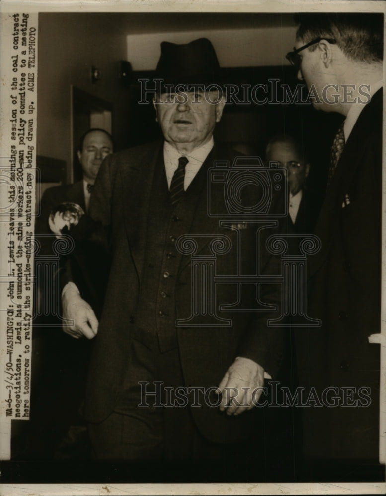1950 Press Photo John L Lewis Leaves Session of Coal Contract Negotiation-Historic Images