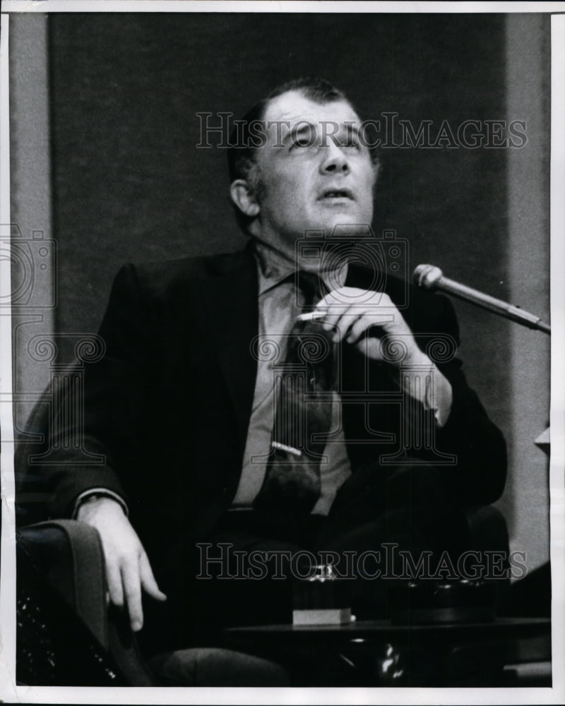 1970 Press Photo F. Lee Bailey Shown at Taping of March 27 Dick Cavett Show - Historic Images