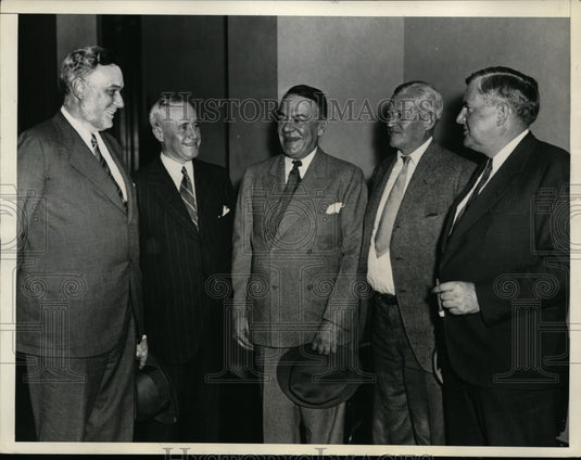 1933 Press Photo General Hugh Johnson Confers w/ Chicago Coal Men at NRA Meeting - Historic Images