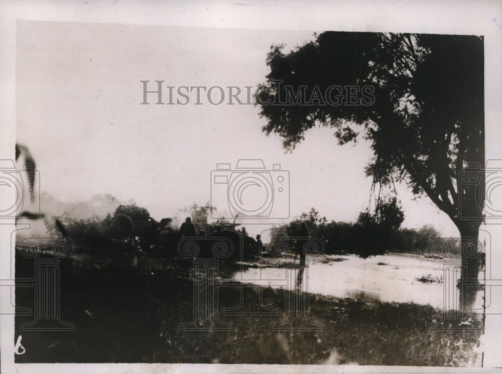 1937 Press Photo Tientsin-Poukuo Front Japanese field guns fire at Chinese lines-Historic Images