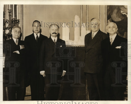 1932 Press Photo French officials approve new French building - nera04241-Historic Images