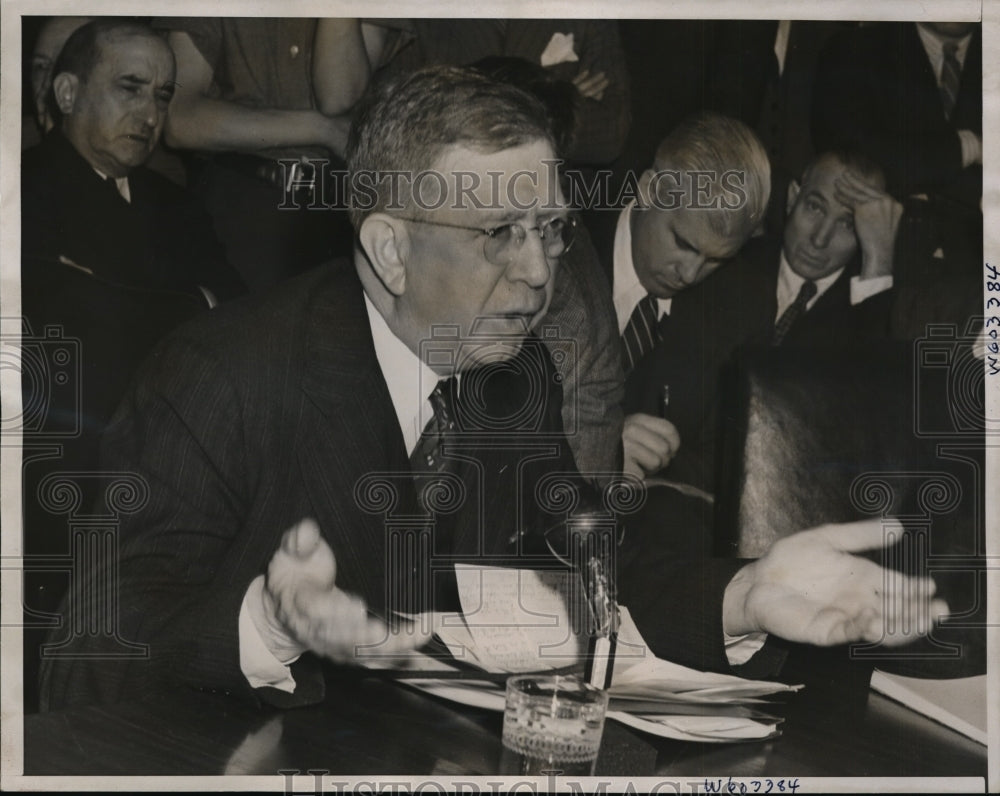 1941 Press Photo L.T. Putman, Rep. of Southern Coal Operators, in Washington DC - Historic Images