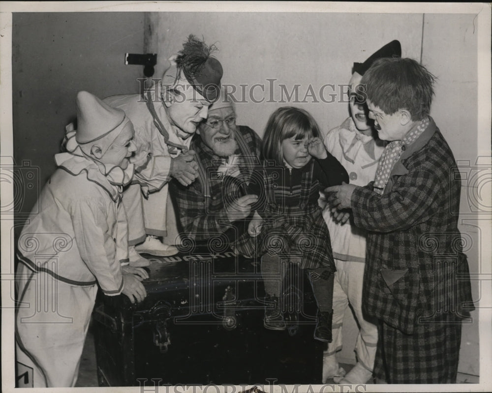 1939 Press Photo Antoinette Cristiani at Ringling Bros circus in New York City - Historic Images