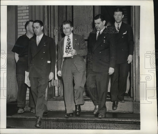 1943 Press Photo Murray Gasman, Meyer Kaufman indicted on union charges in NYC - Historic Images