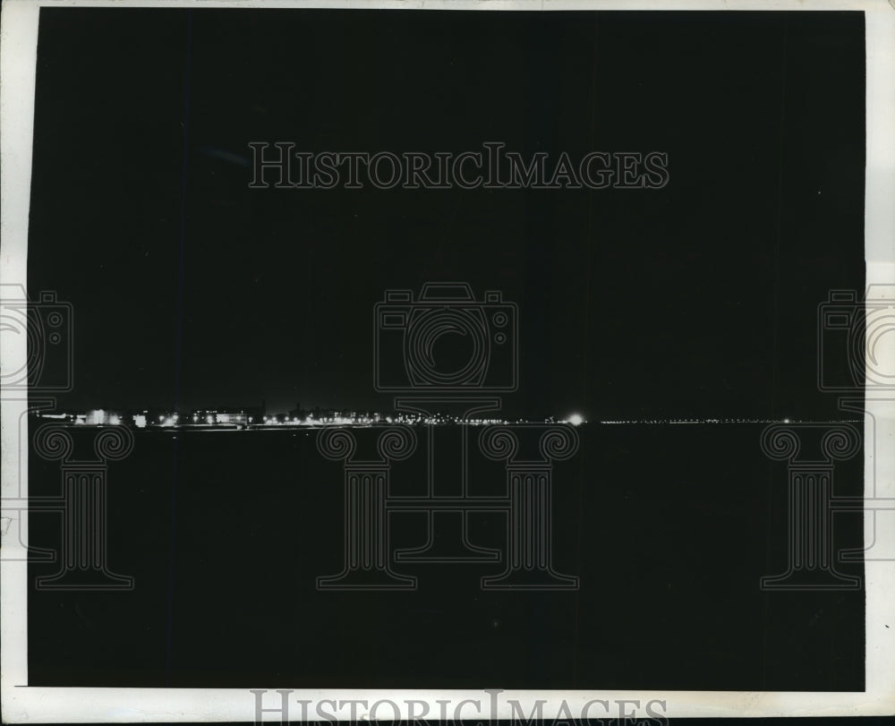 1942 Press Photo New York Blackout test on Coney Island &amp; Far Rockaway - Historic Images