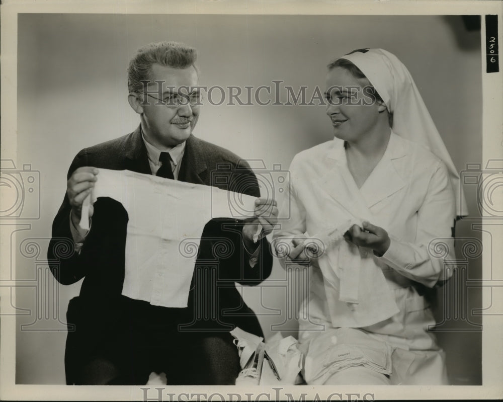 1936 Press Photo Jean Hersholt &amp; Dorothy Peterson in The Country Doctor - Historic Images