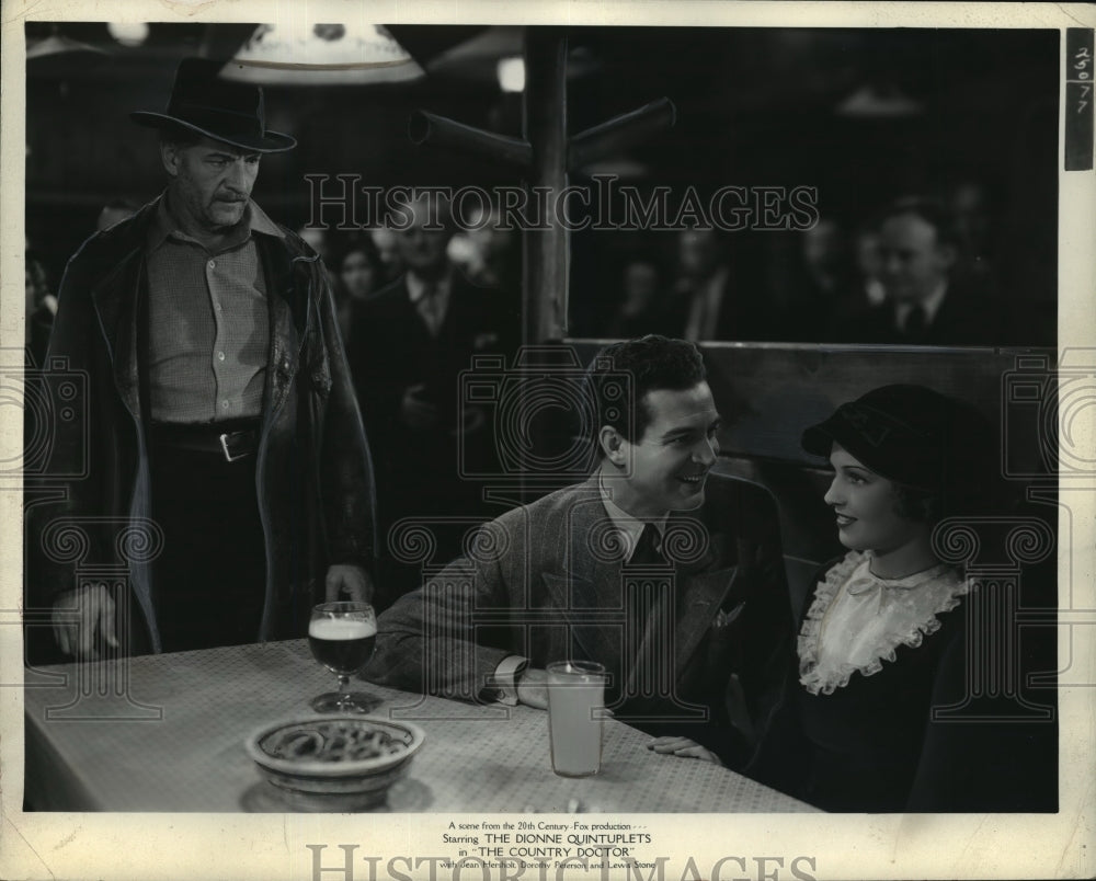 1936 Press Photo Robert Barrat Michael Whalen &amp; June Lang in The Country Doctor - Historic Images