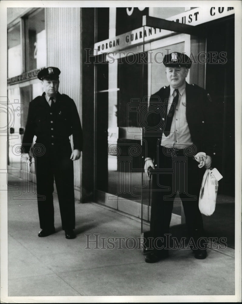 Press Photo Bank Guards - nera12081 - Historic Images