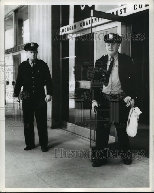 Press Photo Bank Guards - nera12081 - Historic Images