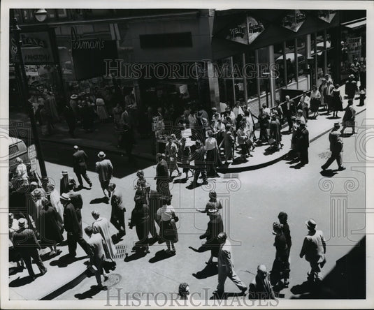 Press Photo New York Pedestrians walking on street at John & Nassau - nera12457 - Historic Images