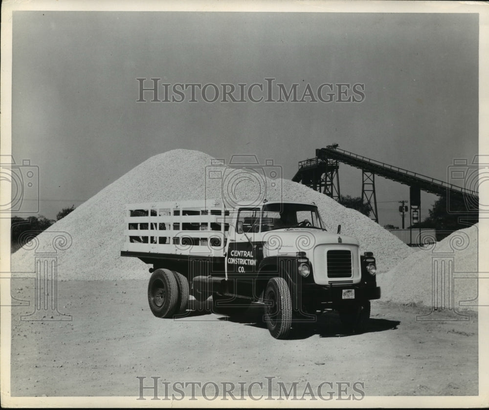 Press Photo Central Construction Company Truck - nera12742 - Historic Images