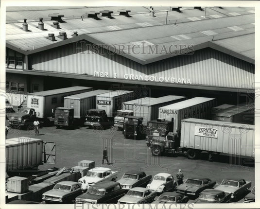 Press Photo Trucks loaded at pier - nera12764 - Historic Images