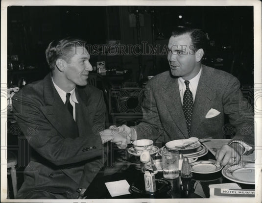 1942 Press Photo St Louis Cardinals Marty Marion & Brooklyn Dodgers Lew Riggs - Historic Images