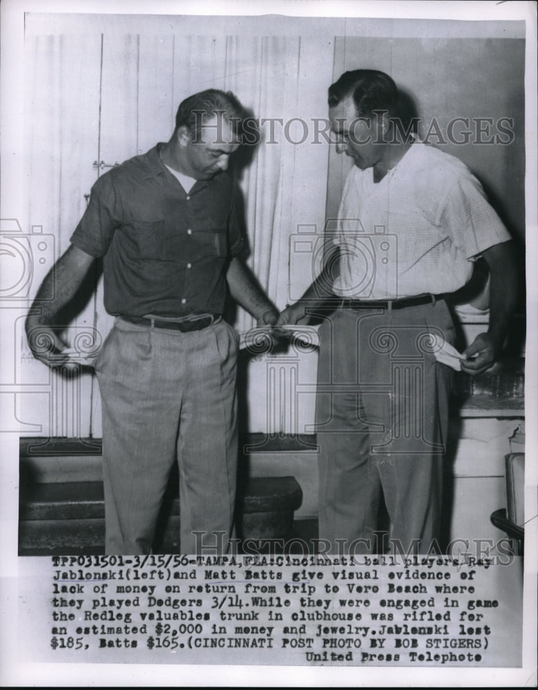 1956 Press Photo Cincinnati ball players Ray Jablonski and Matt Batts - Historic Images