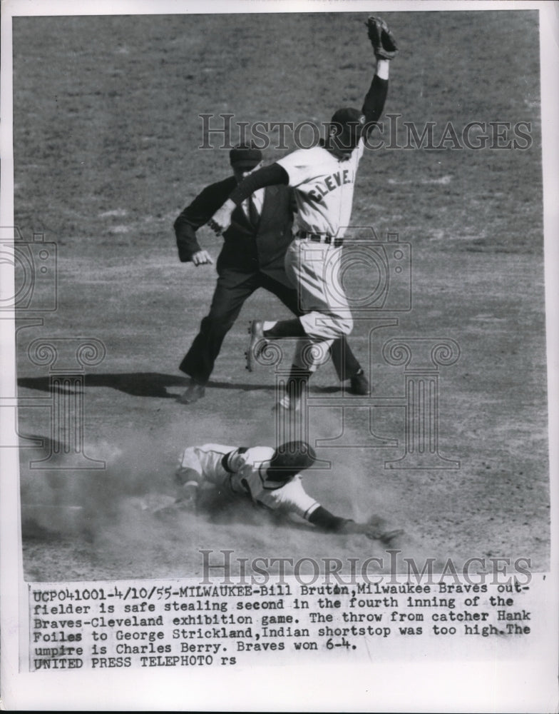 1955 Press Photo Bill Buron Milwaukee braves Vs Indians Hank Foiles, George - Historic Images