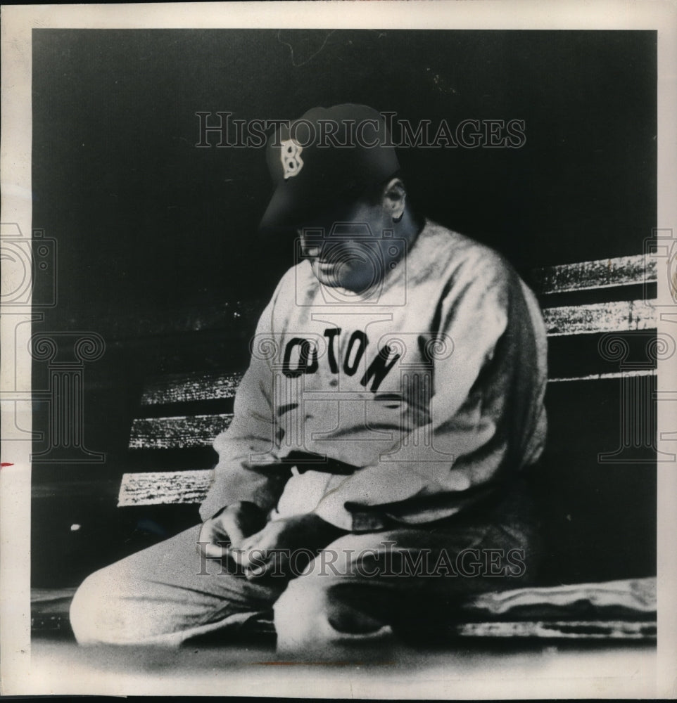 1949 Press Photo Joe McCarthy Manager Boston Red Sox Watches Loss To Senators - Historic Images