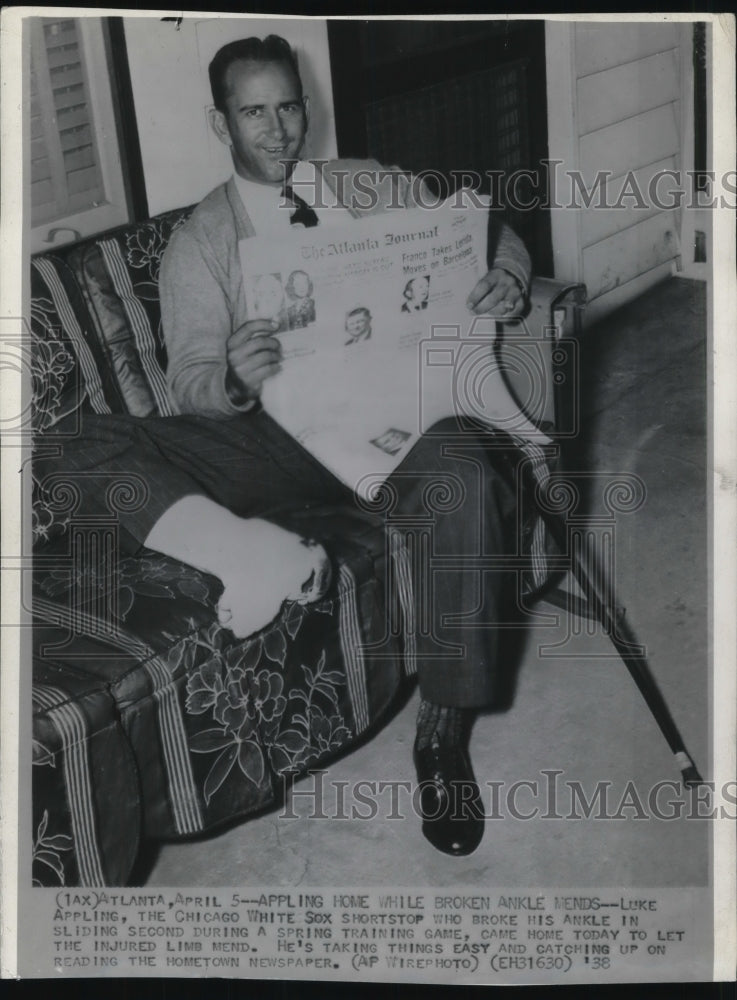 1938 Press Photo Luke Appling shortstop of White Sox broke his ankle in sliding - Historic Images