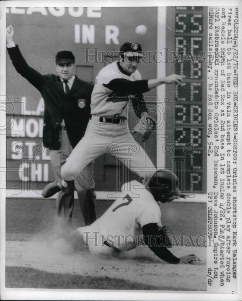 1970 Press Photo Baltimore's Belanger & Boston's Reggie Smith in Action - Historic Images