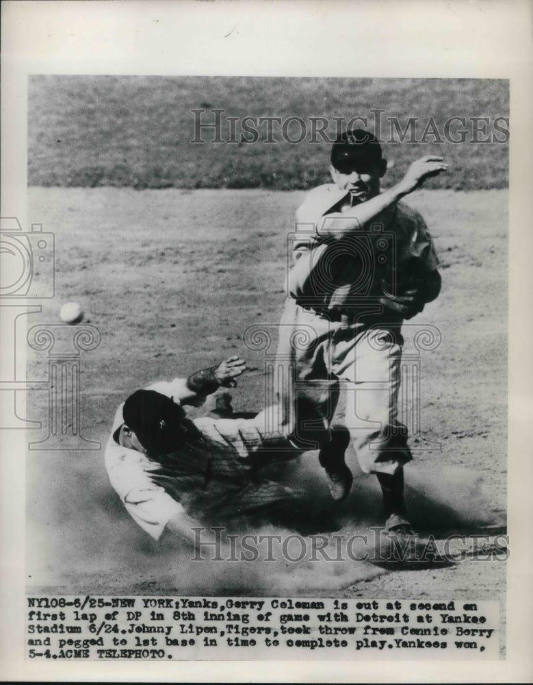 1949 Press Photo Gerry Coleman out at 2nd, Johnny Lipon makes play - nes01408 - Historic Images