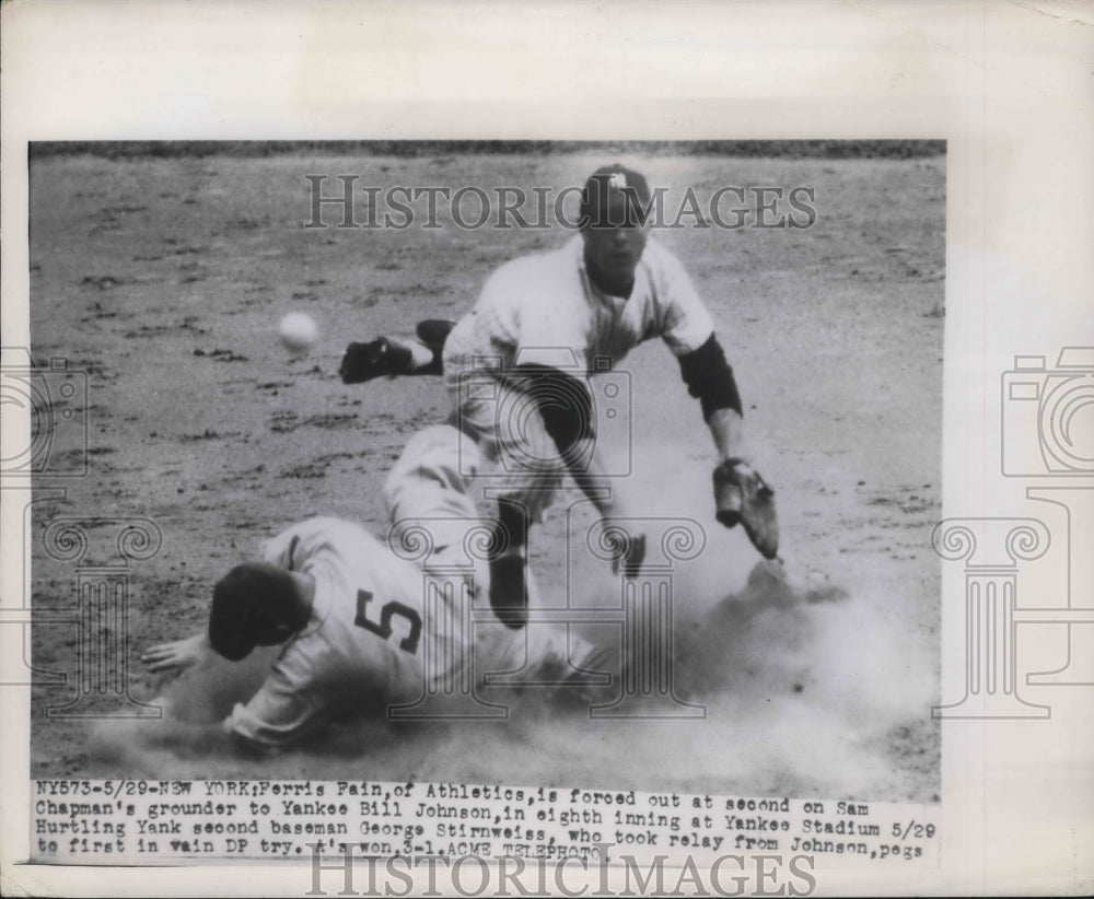 1949 Press Photo Ferris Pain Athletics Yankees Bill Johnson - nes01631 - Historic Images