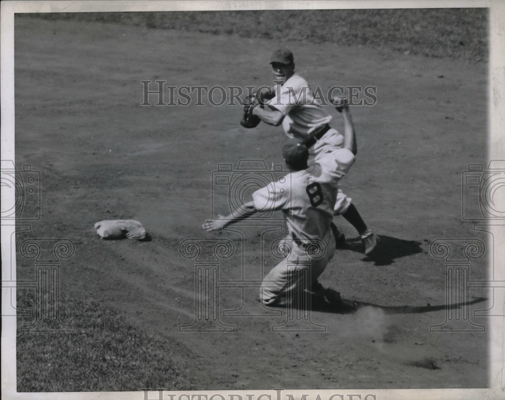 1944 Press Photo Howie Schultz of Dodgers is Out by Don Johnson of Chicago Cubs - Historic Images