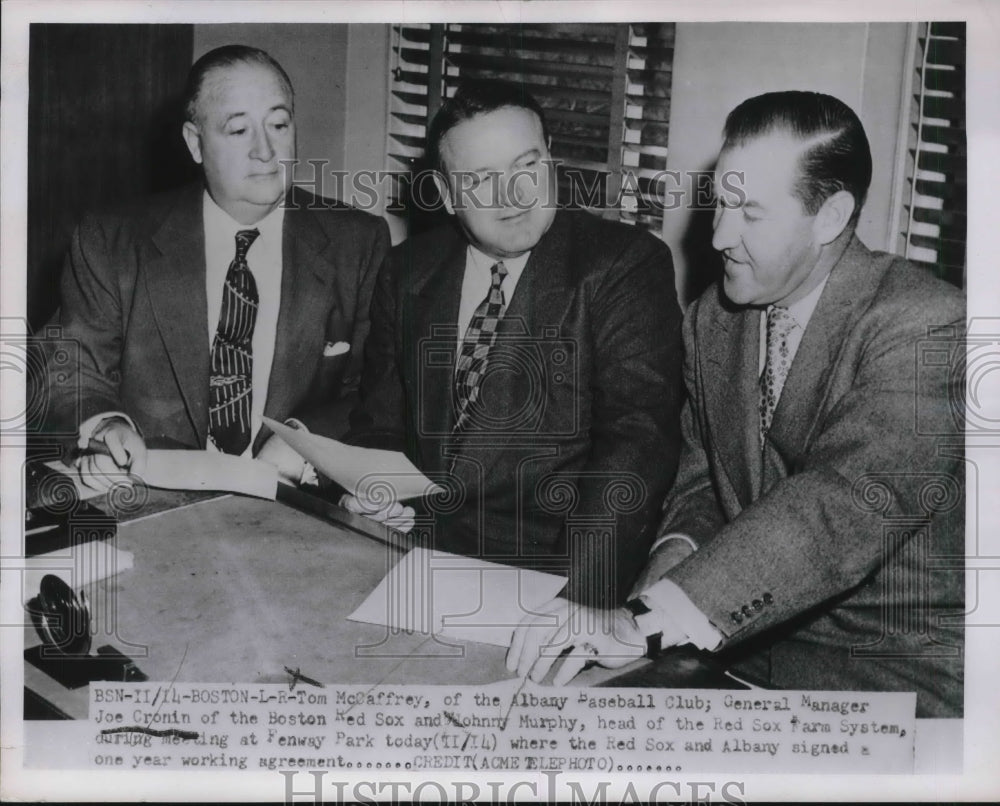 1951 Press Photo Tom McCaffrey, Joe Cronin of Boston Red Sox, Johnny Murphy - Historic Images