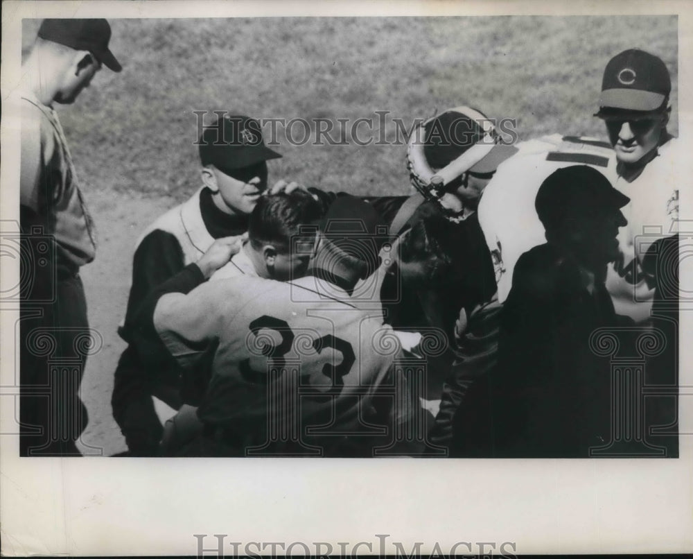 1950 Press Photo Jerry Priddy Tigers Hit By Bunt Ball Cleveland Indians Game MLB - Historic Images