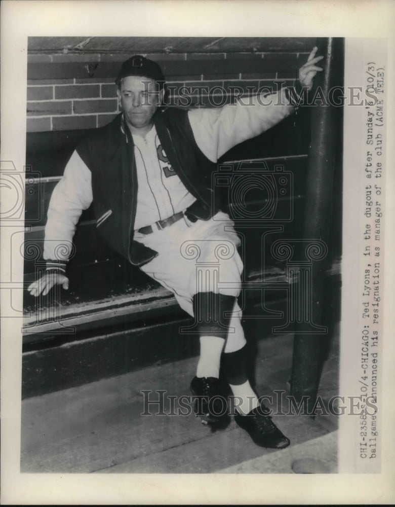 1948 Press Photo Ted Lyons Resigns As Manager Of Chicago White Sox after Loss - Historic Images