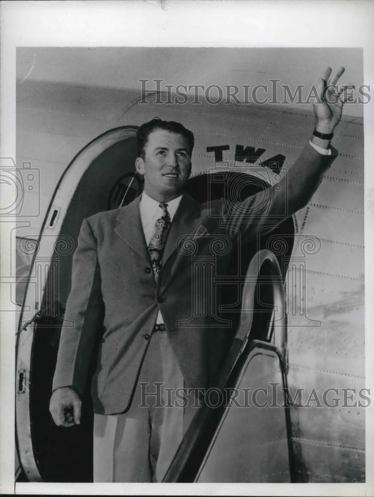 1941 Press Photo Right-fielder Terry Moore, Capt. of the pennant-contending St. - Historic Images
