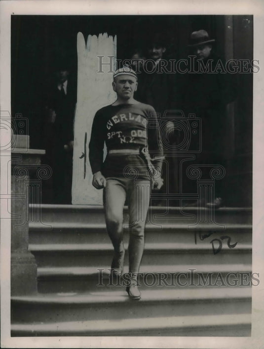 1922 Press Photo Sam Johnson"Human Locomotive"run 200 miles in 30 Hours. - Historic Images