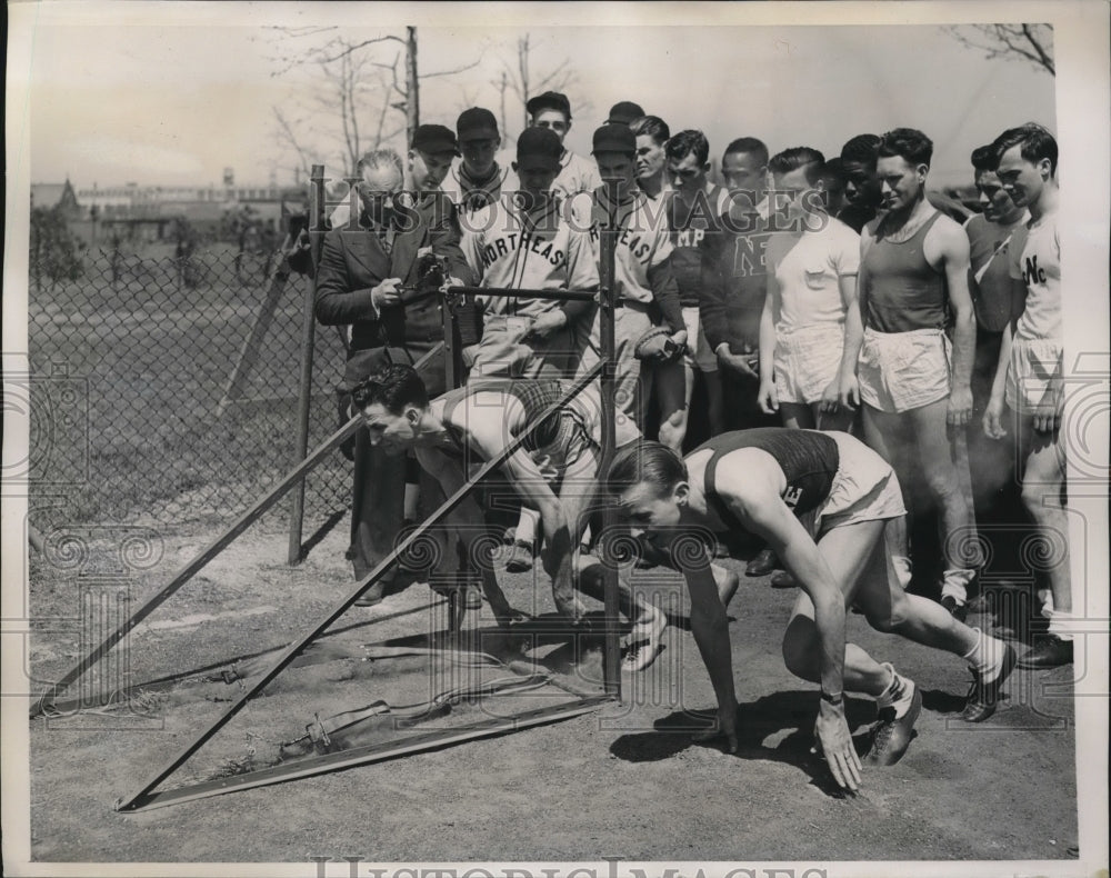 1940 Press Photo Track Starting Gate Invented by Ben Ogden, Temple University - Historic Images