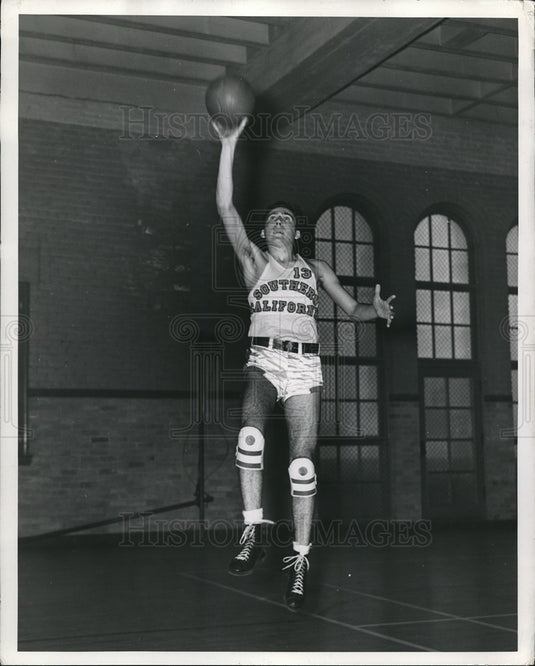 1942 Press Photo Alex Omalev, Forward, USC basketball - nes05888 - Historic Images