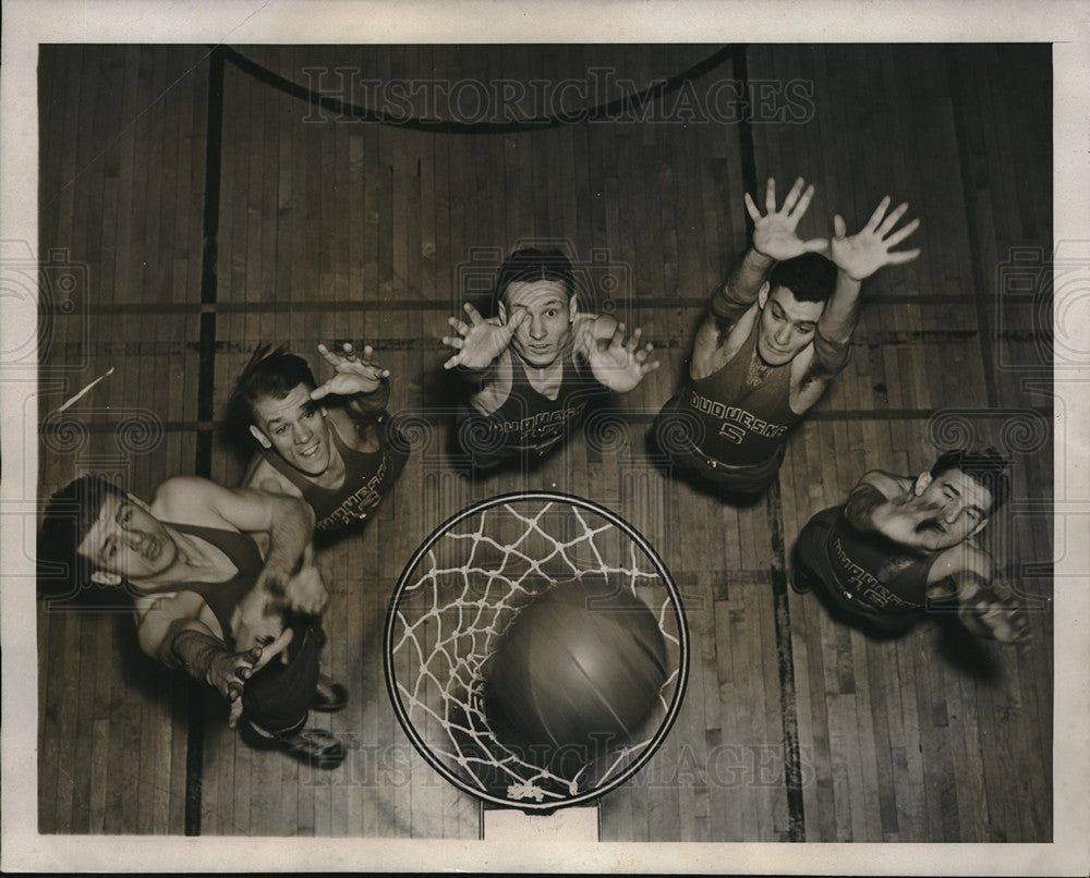 1941 Press Photo Duquense U basketball Rudy Debnar, Paul Widowitz - nes06070 - Historic Images