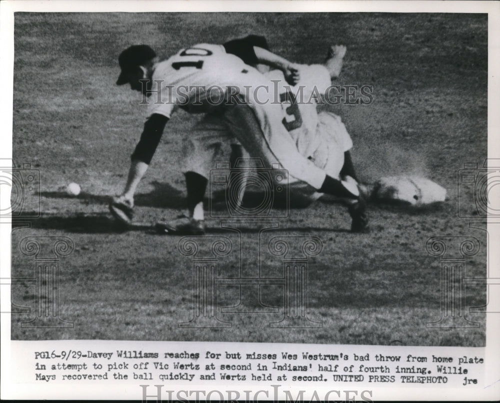 1954 Press Photo Vic Wertz, Cleveland Indians, Davey Williams, New York Giants - Historic Images